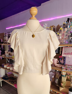 BLUSA CON OLANES "BEIGE"