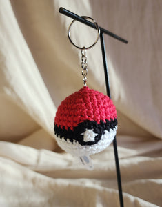 LLAVERO DE  CROCHET "POKE BOLA"