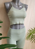 CONJUNTO DEPORTIVO (DOBLE TIRANTE) COLOR MENTA