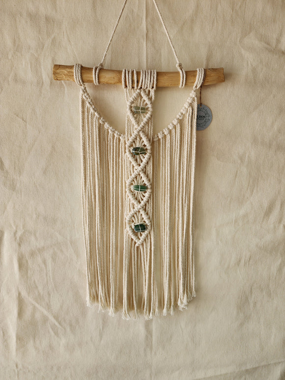 TAPIZ DE MACRAME CUARZOS VERDES