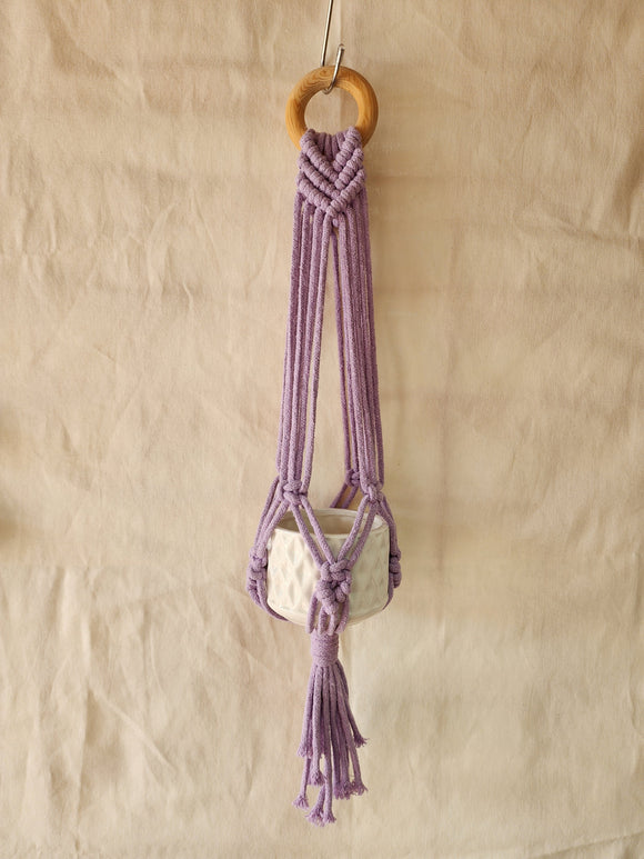 COLGADOR PARA MACETAS FLECHA LILA