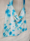 TOTE BAG TIE DYE "PINTADA A MANO" CELESTE